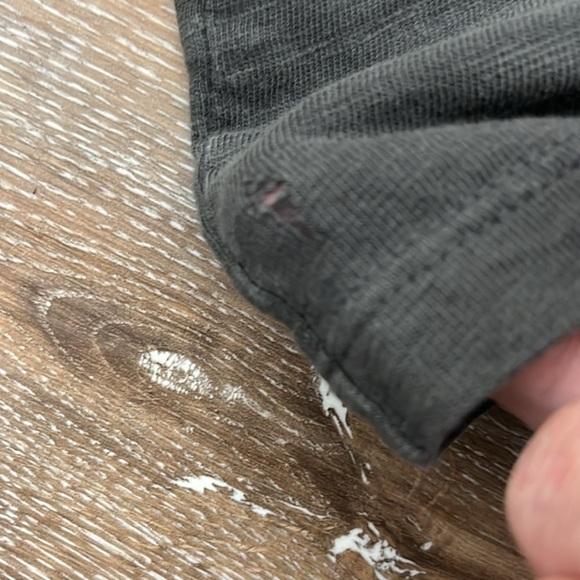 KU Jayhawks Men's Long Sleeve T Shirt Size L Banner Supply Co Retro Cotton Flaw - Picture 10 of 12